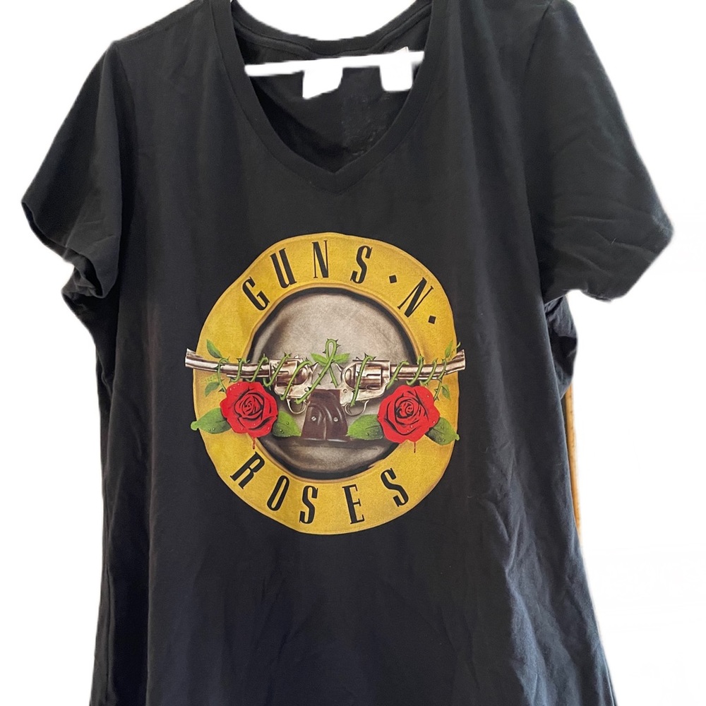 NWOT Guns ‘N Roses Women’s T-Shirt